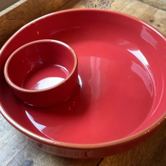 Stoneware Chip & Dip Bowl in Rich Reddish Orange Color! Made in Portugal 🇵🇹 - Picture 2 of 8
